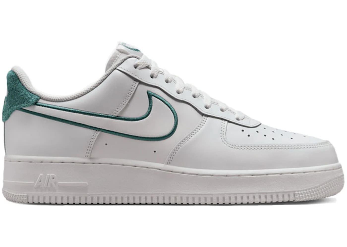 Nike Air Force 1 Low Resort and Sport